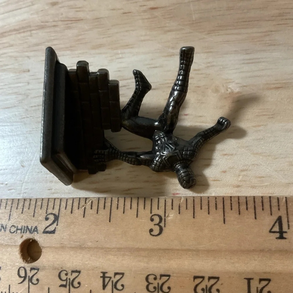 Monopoly SpiderMan on a Brick Wall Token Replacement Game Part Piece Metal 2007